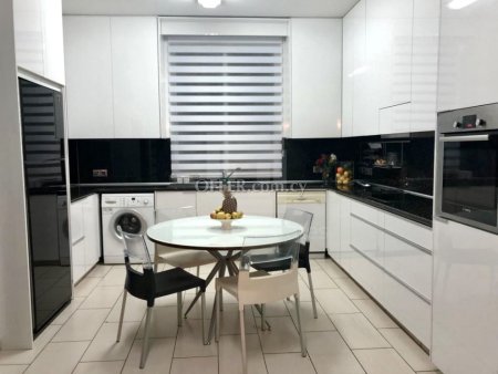 Five bedroom Villa with swimming pool for sale in Makedonitissa Engomi near Bo Concept - 3