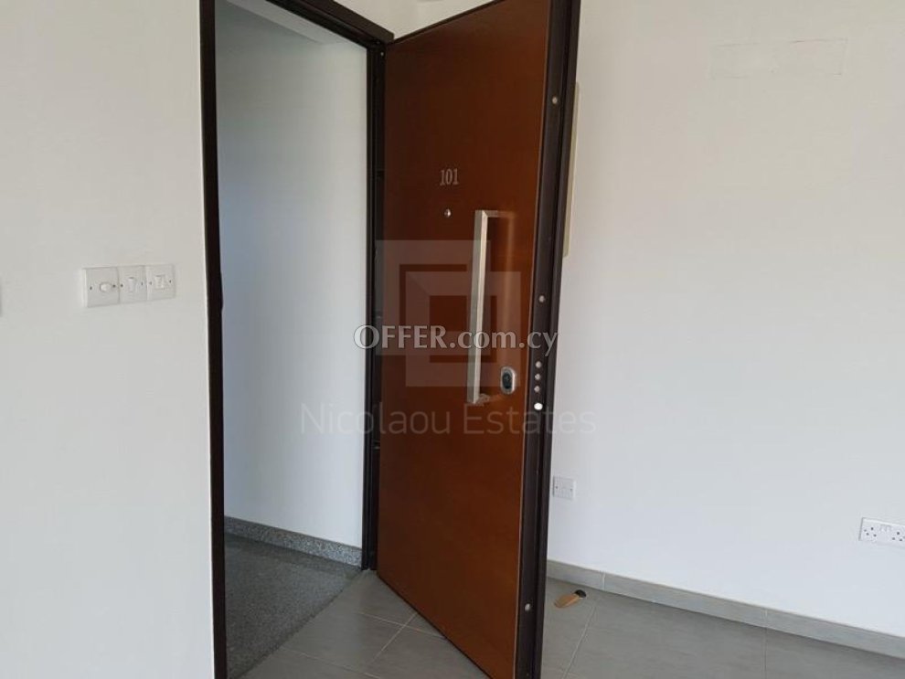 New two bedroom apartment in one of the finest seaside areas in Limassol - 9