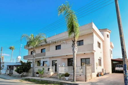 3 Bed House for Sale in Ormideia, Larnaca - 11