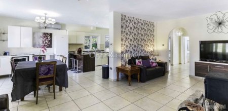 House (Detached) in Lania, Limassol for Sale - 11