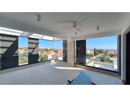Whole floor 3 bed Penthouse with extra roof garden and stunning city and seaview - 5