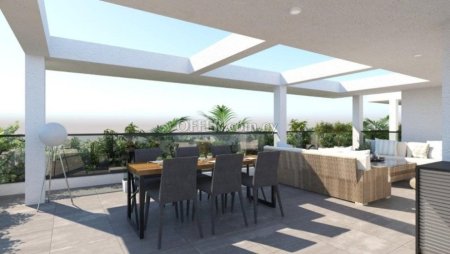 Apartment (Penthouse) in Larnaca Centre, Larnaca for Sale - 3