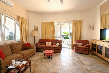 4 Bed Detached Villa for Sale in Deryneia, Ammochostos - 2