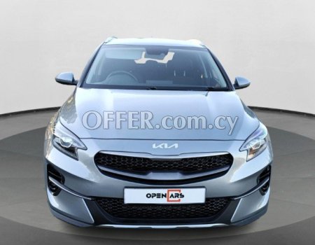 2022 KIA Xceed 1.5L Petrol Automatic Hatchback - 9
