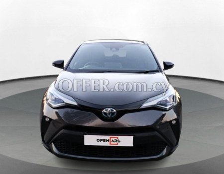 2021 Toyota CHR 1.8L Hybrid Automatic SUV - 9
