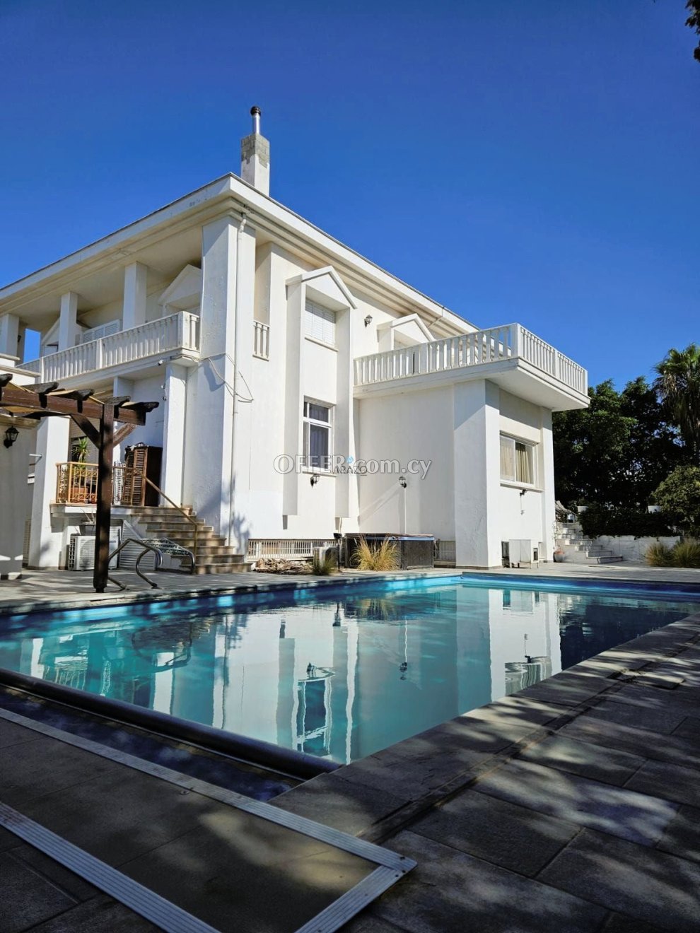6 Bed Detached Villa for Sale in Faneromeni, Larnaca - 1
