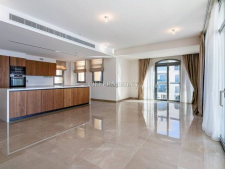 4 Bed Apartment for Sale in Limassol Marina, Limassol - 10