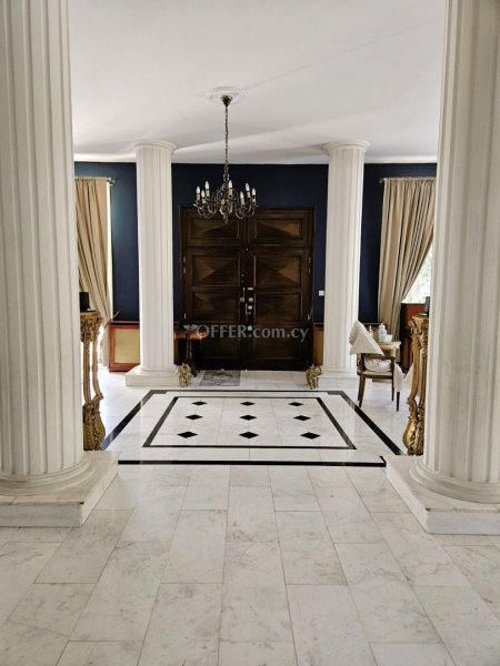 6 Bed Detached Villa for Sale in Faneromeni, Larnaca - 9