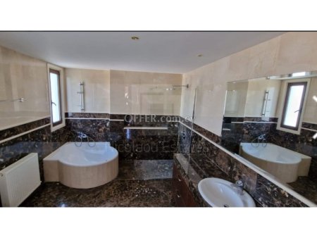 Three plus 1 bedroom Villa in strovolos near Falcon - 4