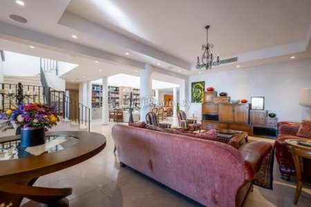 5 Bed Detached Villa for Sale in Engkomi, Nicosia - 2