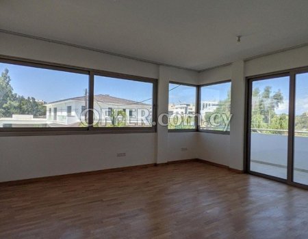 For Sale, Five-Bedroom Luxury Detached House in Aglantzia - 4