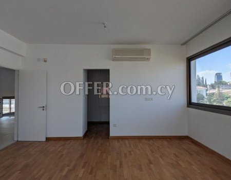 For Sale, Five-Bedroom Luxury Detached House in Aglantzia - 3