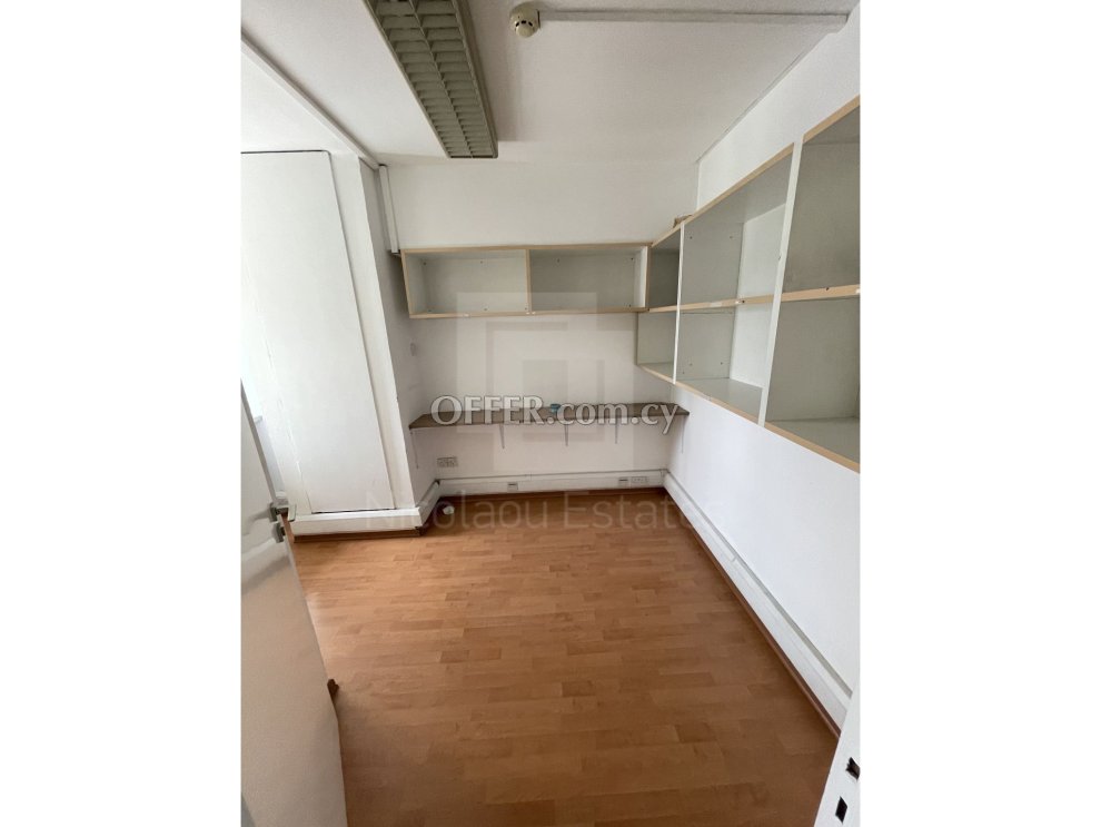220 m2 office for rent in town center near Agios antonios - 3