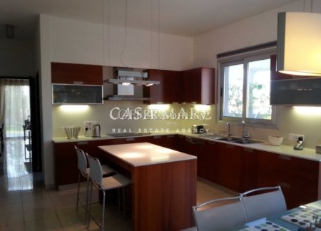 Luxury 4-bedroom detached house in Latsia, Nicosia. - 3