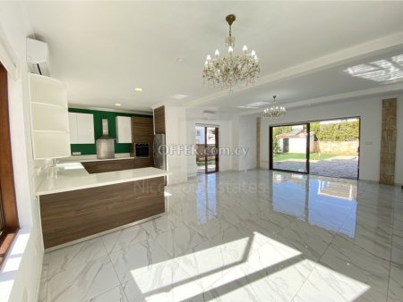 Resale three bedroom house for sale in Souni - 4