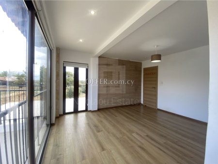 Resale three bedroom house for sale in Souni - 3