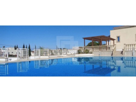 3 Bedroom Maisonette for Sale in Universal area Paphos - 6