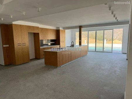 5 Bedroom Bungalow For Rent Limassol - 8