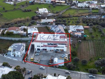Mixed-use building in Klirou, Nicosia - 3