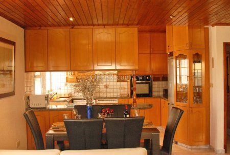 3 Bed Apartment for rent in Potamos Germasogeias, Limassol - 8