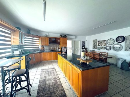 SPACIOUS VILLA FOR SALE IN YPSONAS LIMASSOL - 7