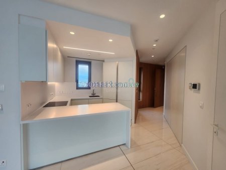 2 + 1 Beachfront Apartment For Rent Limassol - 6