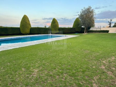 Four Bedroom Bungalow with Private Swimming Pool and Maids room for Sale in Latsia Nicosia - 7