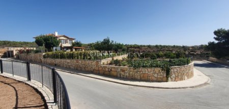 House (Detached) in Souni-Zanakia, Limassol for Sale - 3