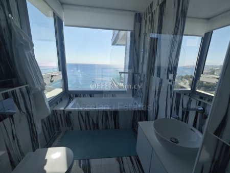 Super luxury three bedroom penthouse on the 11th floor with unobstructed sea view in Mouttagiaka tourist area - 6