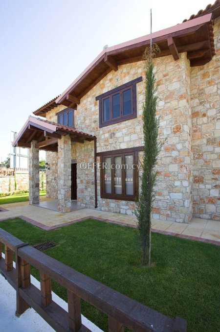 House (Detached) in Souni-Zanakia, Limassol for Sale - 2