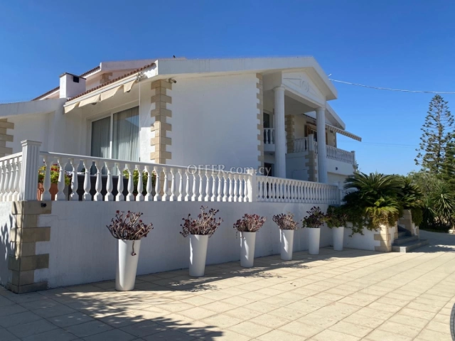 House (Detached) in Parekklisia, Limassol for Sale - 4