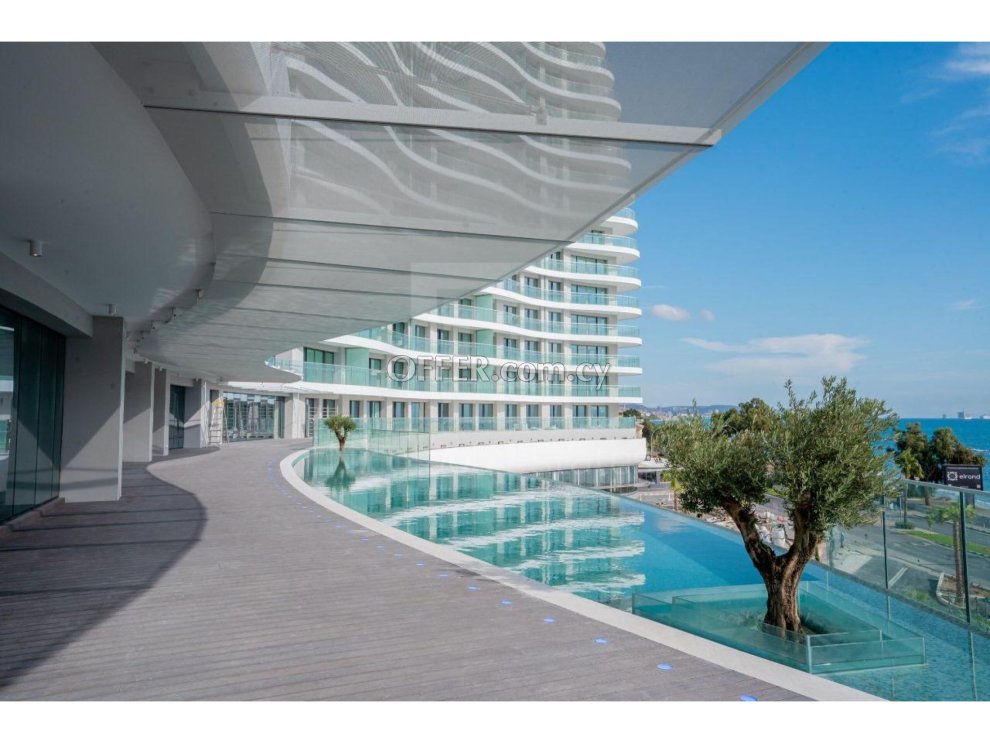 Luxurious Fully Furnished Two Bedroom Apartment with Sea View for Sale in Limassol - 8