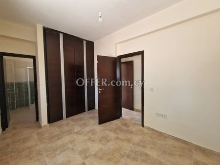 For Sale €200,000 House 4 bedrooms Ineia Paphos - 3