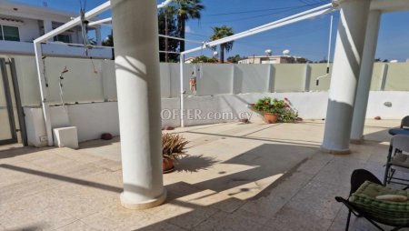 For Sale €300,000 House 3 bedrooms Kiti Larnaca - 3