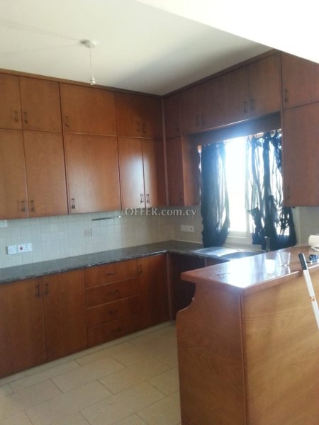 For Rent €2,000 House 3 bedrooms Pyrgos Limassol - 3