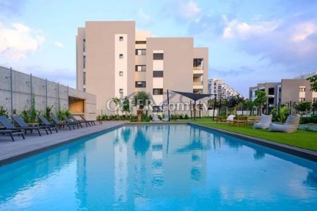 Modern 2 Bedroom Apartment with Pool in Trachoni
