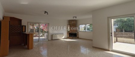 For Sale €380,000 House 3 bedrooms Strovolos Nicosia