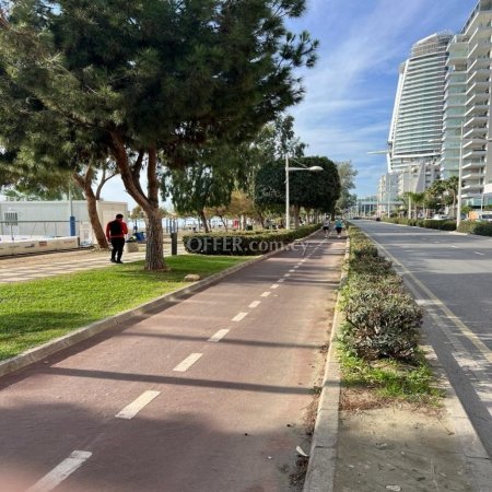 For Rent €1,350 Apartment 1 bedrooms Lemesos (Limassol center) Limassol