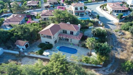 For Sale €480,000 House 3 bedrooms Pissouri Limassol