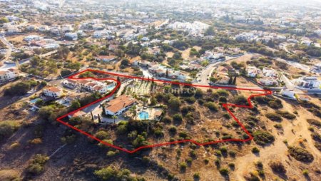 For Sale €1,650,000 House 3 bedrooms Paphos Paphos