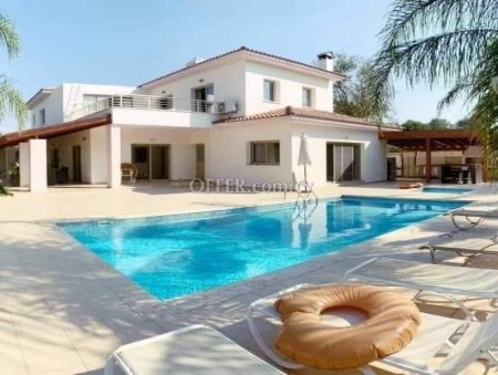For Sale €1,200,000 House 5 bedrooms Polemi Paphos
