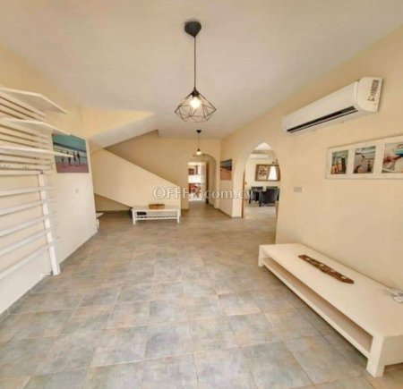 For Sale €480,000 House 3 bedrooms Tala Paphos