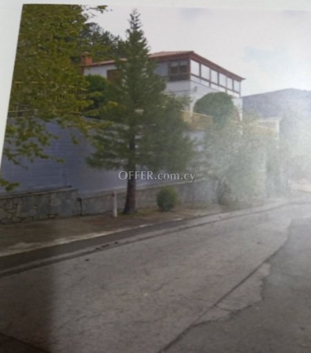 For Rent €2,400 House 4 bedrooms Pedoulas Nicosia