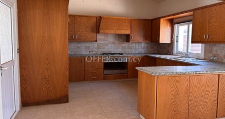 For Sale €220,000 Apartment 4 bedrooms Paralimni Ammochostos - 3