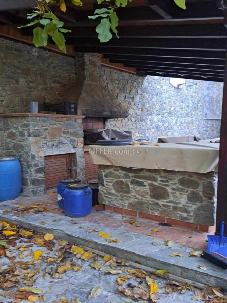 For Sale €470,000 House 4 bedrooms Pedoulas Nicosia - 3