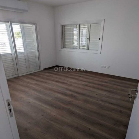 For Rent €1,400 Apartment 3 bedrooms Egkomi Nicosia - 8