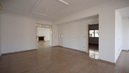 For Sale €710,000 House 4 bedrooms Latsia (Lakkia) Nicosia - 9
