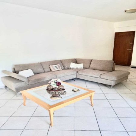 For Rent €1,100 Apartment 3 bedrooms Egkomi Nicosia - 2