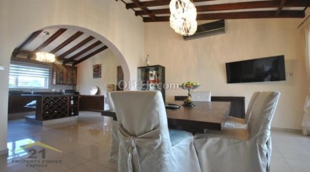 For Sale €1,500,000 House 4 bedrooms Tala Paphos - 9