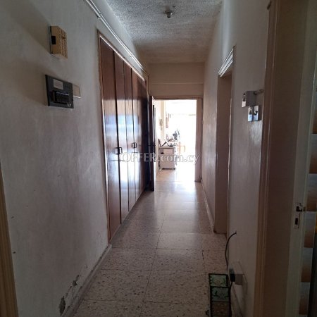 For Sale €130,000 Apartment 3 bedrooms Strovolos Nicosia - 3
